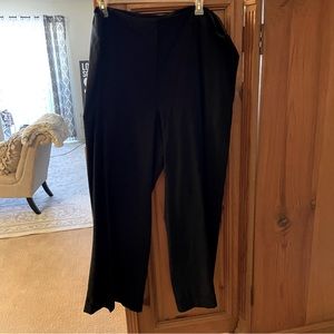 Cuffed slacks. Stretchy fabric, stretchy waistband.